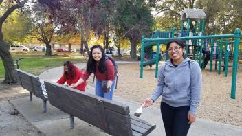 Aggie Jumpstart students volunteer.