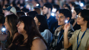 Students gather at the CA&ES College Welcome event, celebrating the start of an exciting new academic year. (Jael Mackendorf/UC Davis)