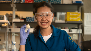 UC Davis researchers have developed a new cooling cube to cut down on cross-contamination. It won't melt, is compostable and plastic-free. 
