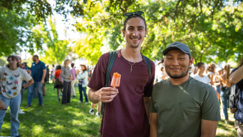 Students enjoyed popsicles at the CA&ES Ice Cream Social.