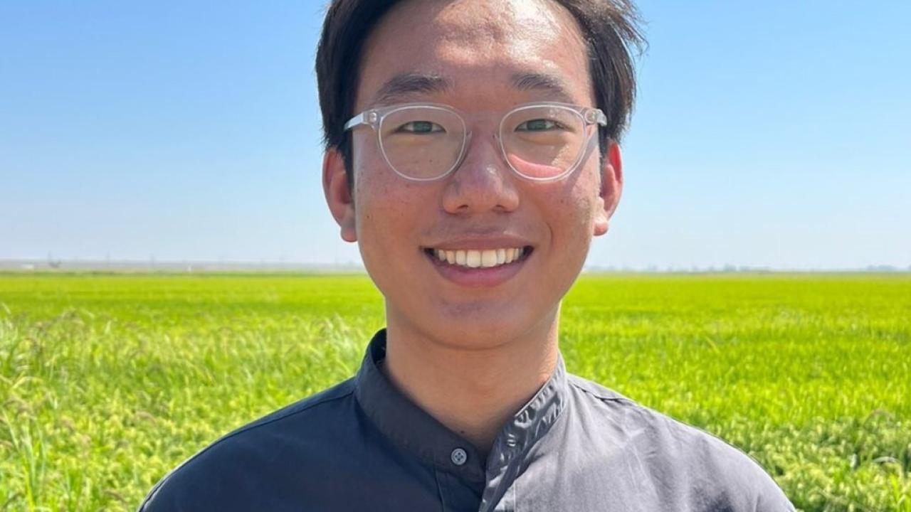 Zhenglin Zhang
