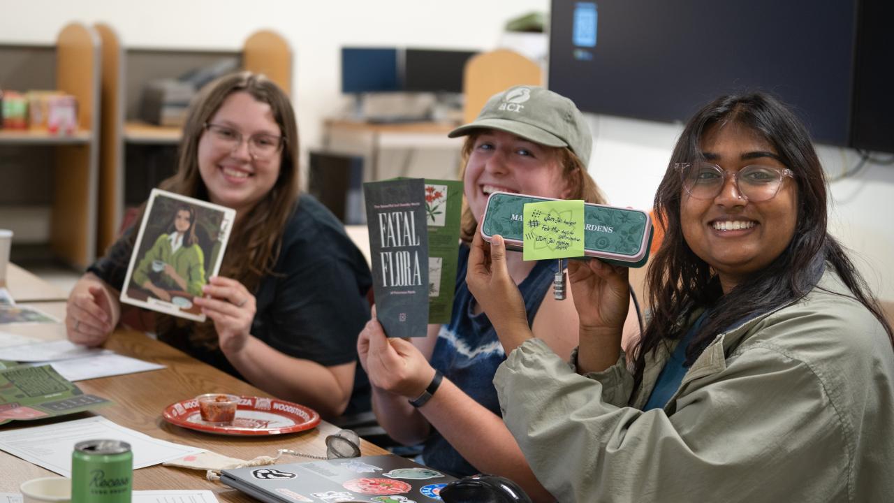 Students from the Environmental Toxicology Club met for an eerie murder mystery event and dinner. (Elyssa Lieu / UC Davis) 
