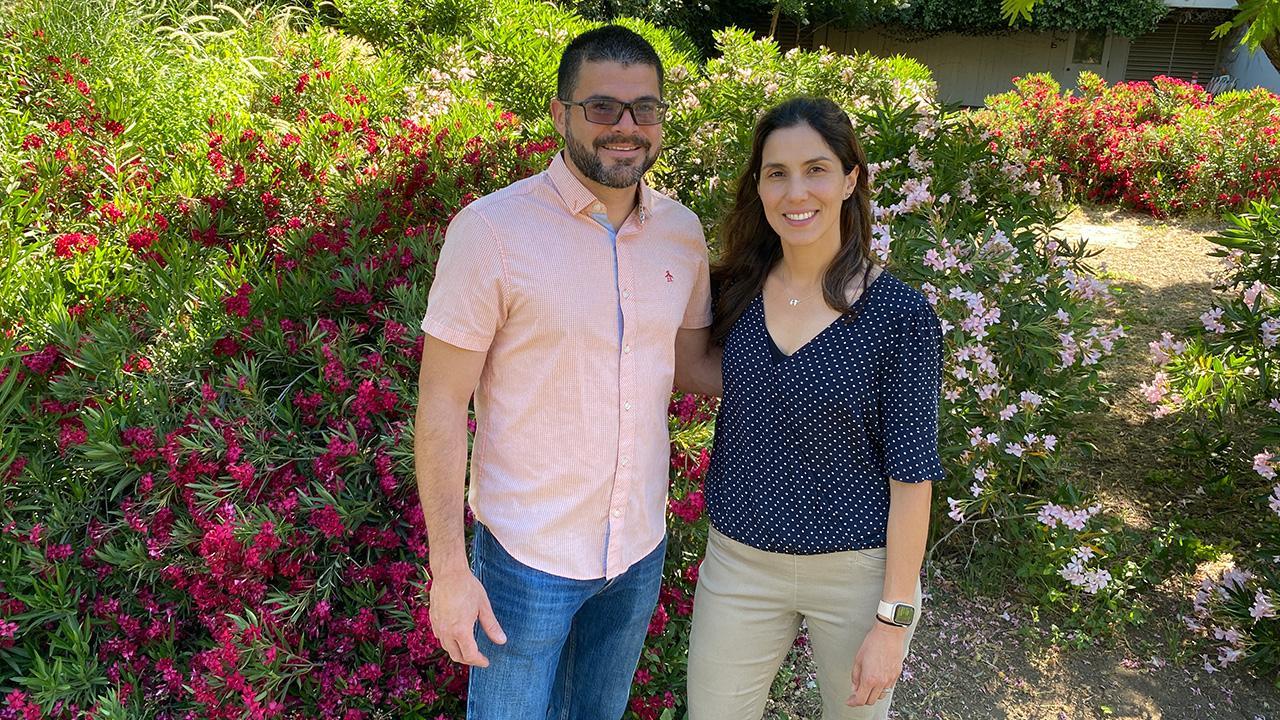Irwin Doniz Gonzalez, left, and Bárbara Blanco-Ulate are the new co-directors of the UC Davis Postharvest Research and Extension Center. They are updating the center's focus and offering more online resources, while expanding the research that forms the foundation for the center's value to growers and postharvest industries. (Trina Kleist/UC Davis)