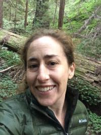 Lead author Alana Chin in a redwood forest. (Courtesy Alana Chin/UC Davis)